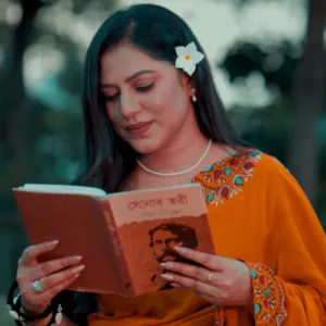 অরেঞ্জ ফ্লোরাল আর্ট শাড়ি